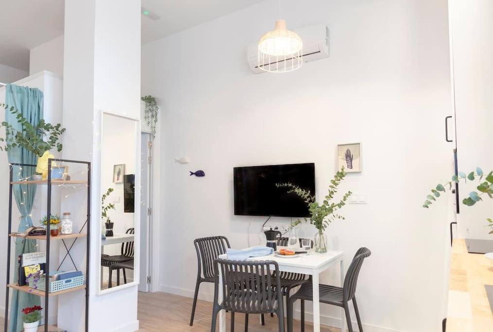 Al5 Seaside Bliss-Stylish Loft Steps From Malvarrosa Valencia Exterior photo