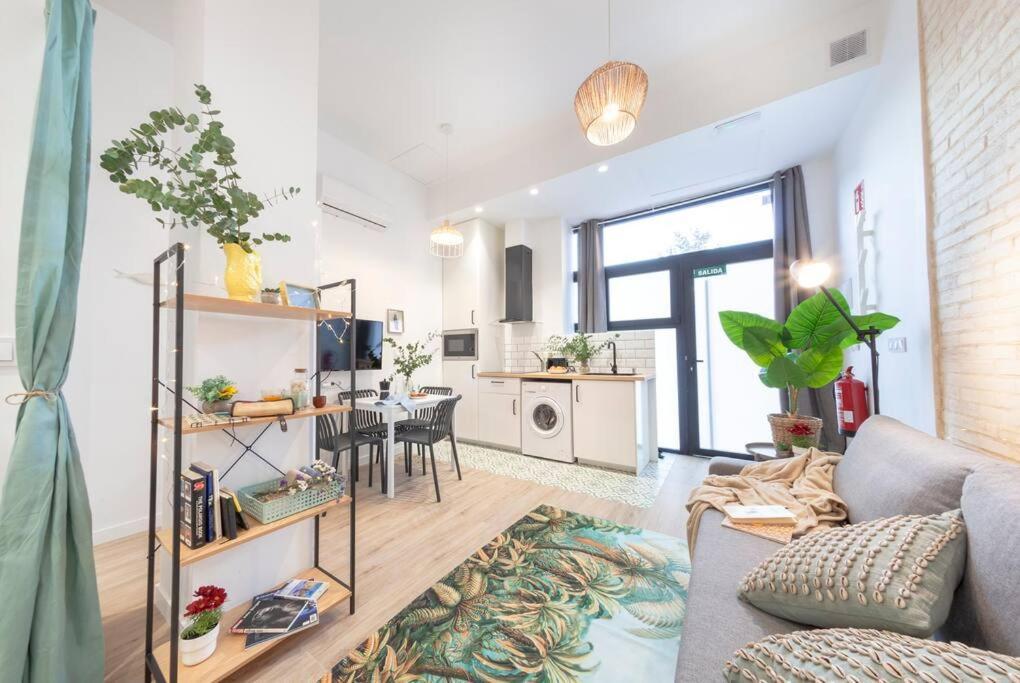 Al5 Seaside Bliss-Stylish Loft Steps From Malvarrosa Valencia Exterior photo